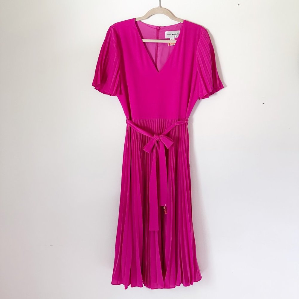 Donna Morgan Bright Pink Pleated Midi Dress | 8